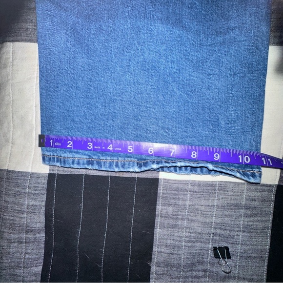 American Eagle Outfitters Women's Classic Blue Low Rise Wide Leg Jeans - Picture 8 of 9